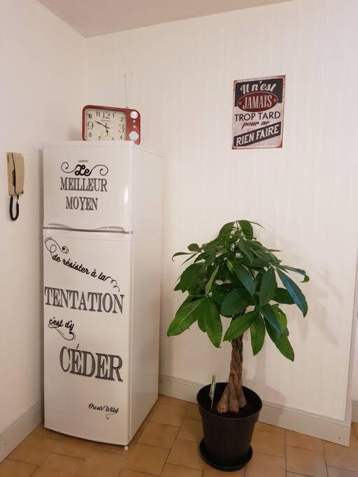 דירות בלואה Le Refuge Des Corderies מראה חיצוני תמונה